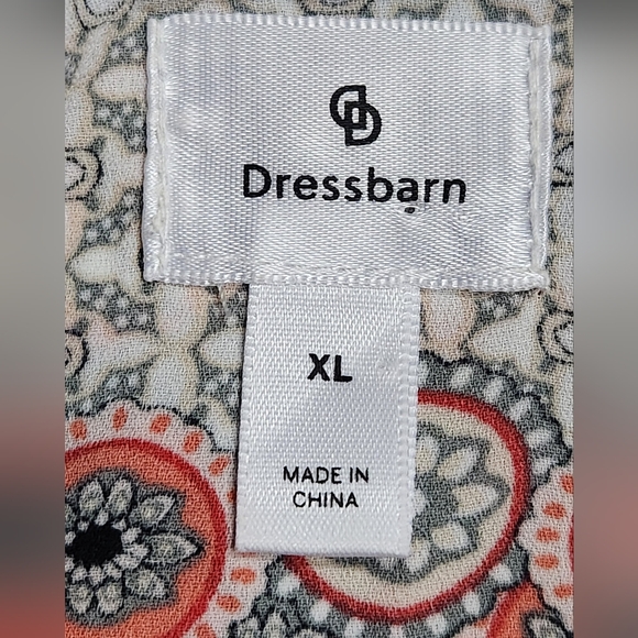 Geometric Patterned Blouse - Picture 10 of 11